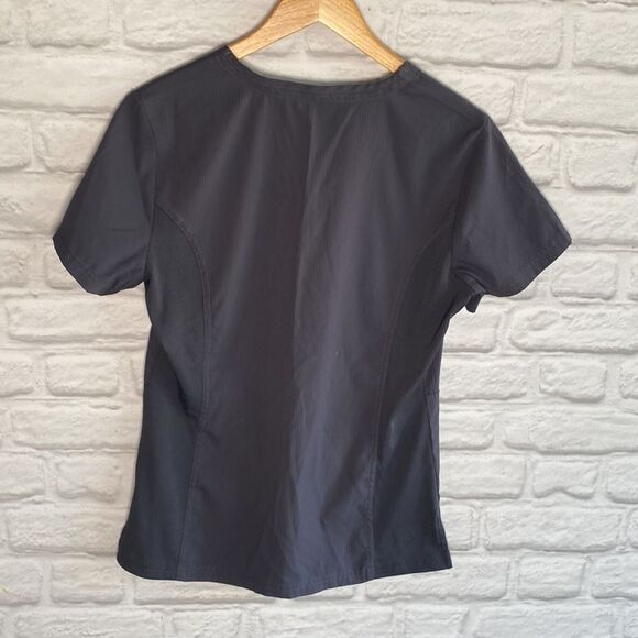 Scrub top for nurse - Picture 5 of 5